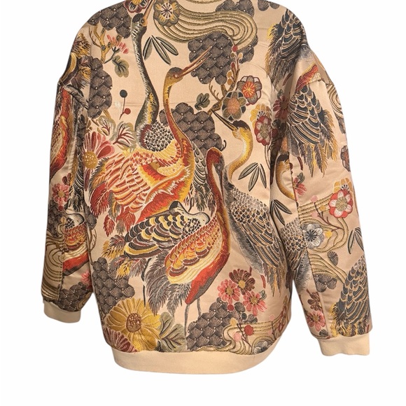 Floral and Crane embroidered jacket - Picture 3 of 8